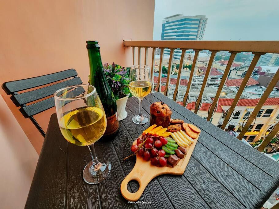 New Modern Venice Best View And Balcony, Fast Wifi At Mckinley Hill 1Br Interconnected To Venice Grand Canal Mall Manila Exterior photo