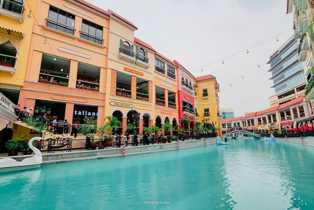 New Modern Venice Best View And Balcony, Fast Wifi At Mckinley Hill 1Br Interconnected To Venice Grand Canal Mall Manila Exterior photo